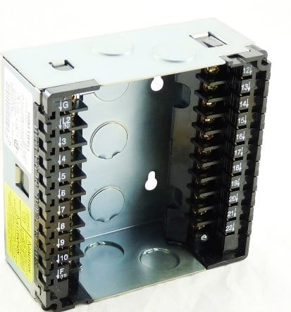 Metal Honeywell Q7800B1003/U 7800 Series Subbase Unit Metal Honeywell Q7800B1003/U 7800 Series Subbase Unit